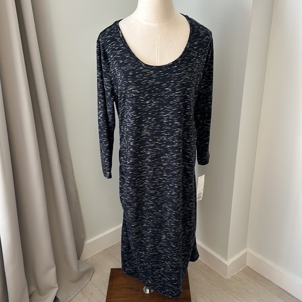 Liz lange maternity dress size large